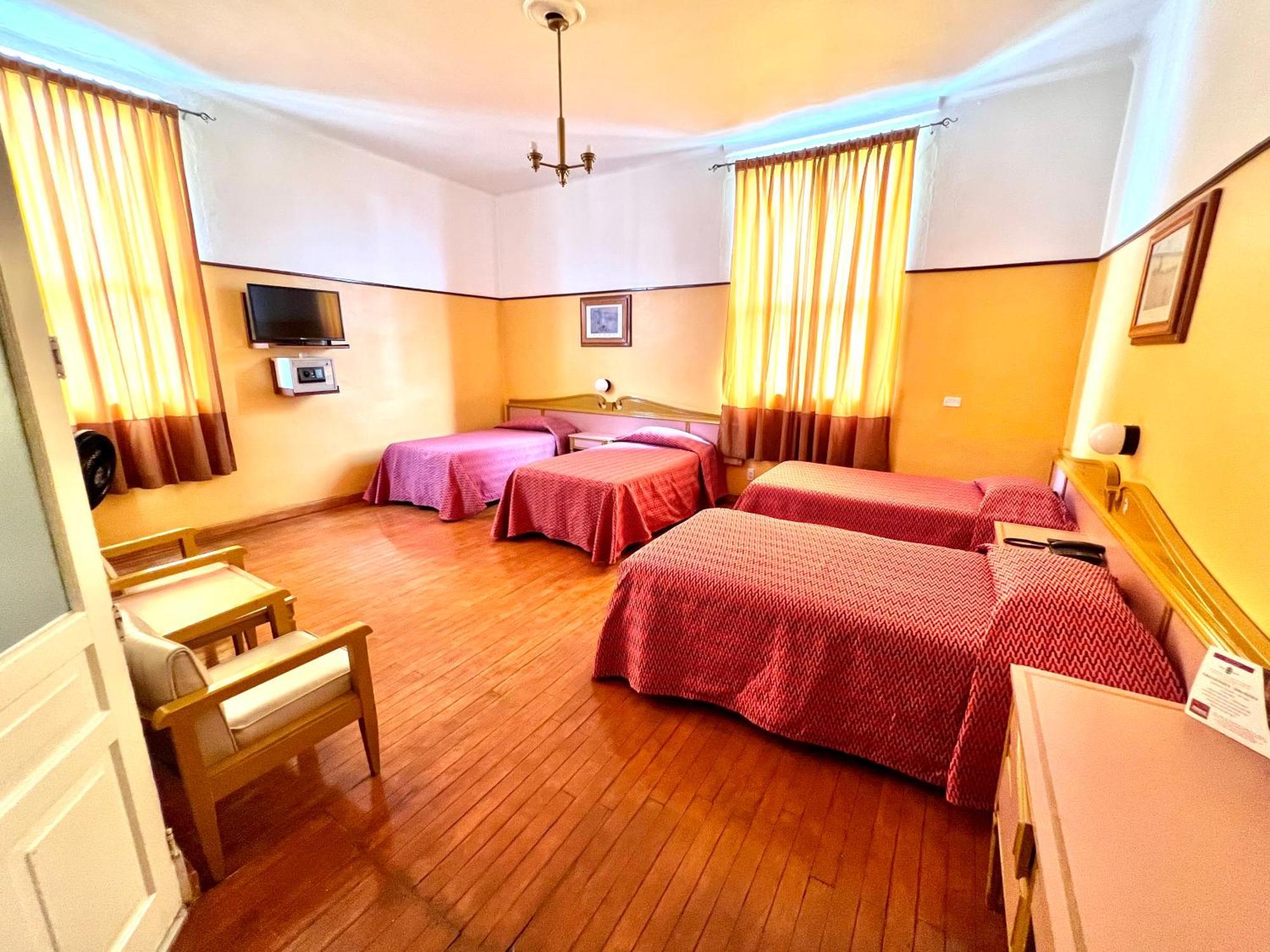 Hotel Isabel — Photos 2